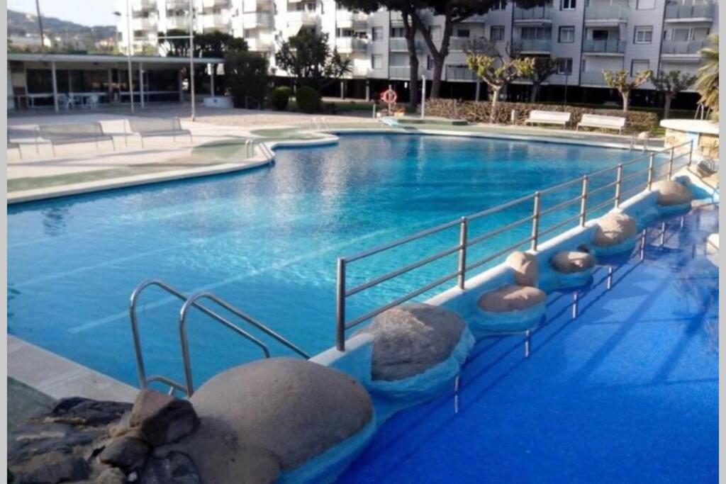 Residencial Costamar Next Bcn, 50M Beach With Swimming Pool 滨海卡夫雷拉 外观 照片