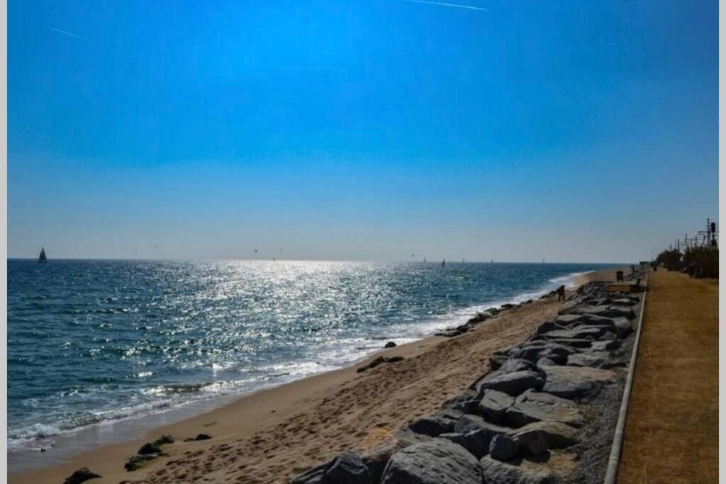 Residencial Costamar Next Bcn, 50M Beach With Swimming Pool 滨海卡夫雷拉 外观 照片